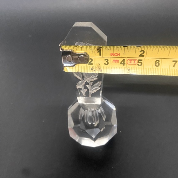 Vintage Rioce Faceted Crystal Perfume Bottle Intaglio Rose Top Crystal Rare Find - Picture 8 of 10